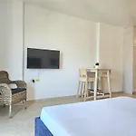 アパート Apartmemt With Sea View 303