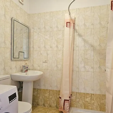 Apartmemt With Sea View 303 アパート