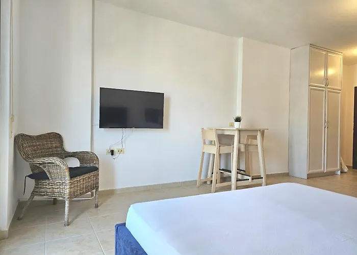 公寓 Apartmemt With Sea View 303