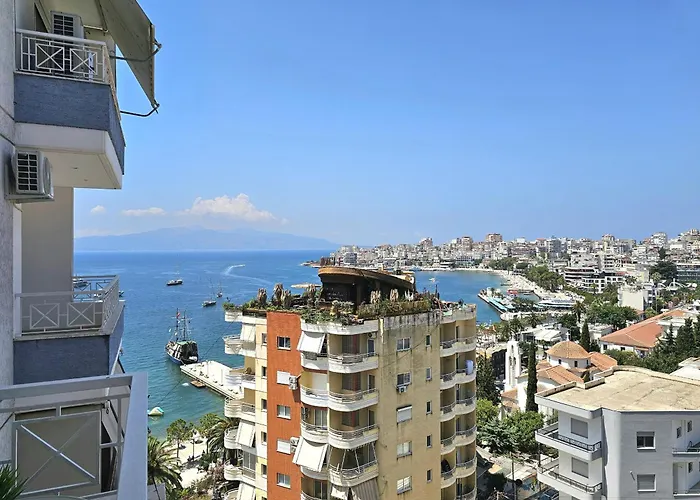 Apartmemt With Sea View 303 公寓